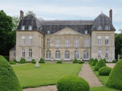 575bec3c41e3a_chateau-de-boury